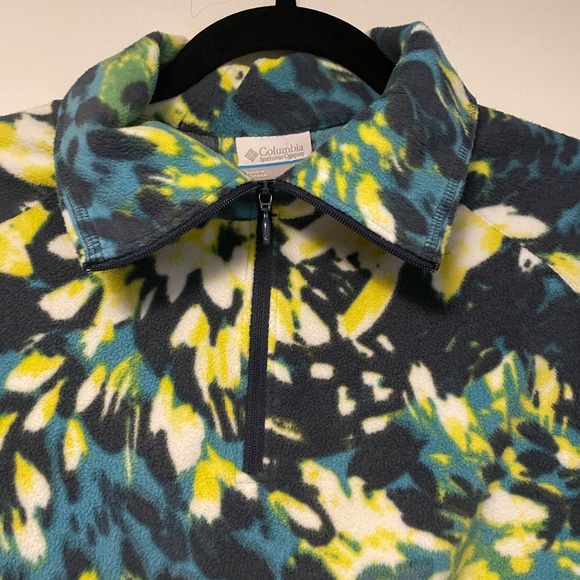 Columbia Women’s Pull Over with Partial Zip Multicolour Sweater - Picture 11 of 13